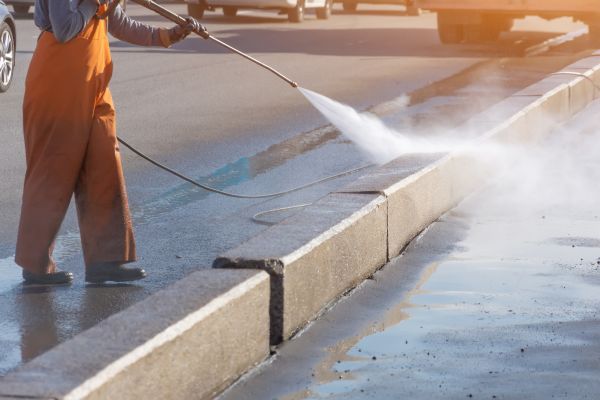 Cost of Commercial Concrete Cleaning in Burlington