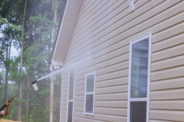 Exterior House Cleaning in Burlington