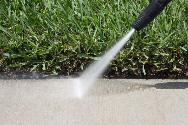 Sidewalk Cleaning in Burlington