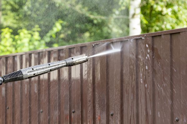 Vinyl Fence Cleaning in Burlington
