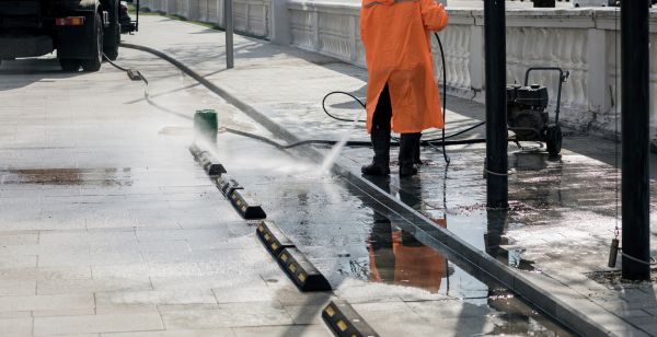 Cost of Parking Lot Pressure Washing in Burlington