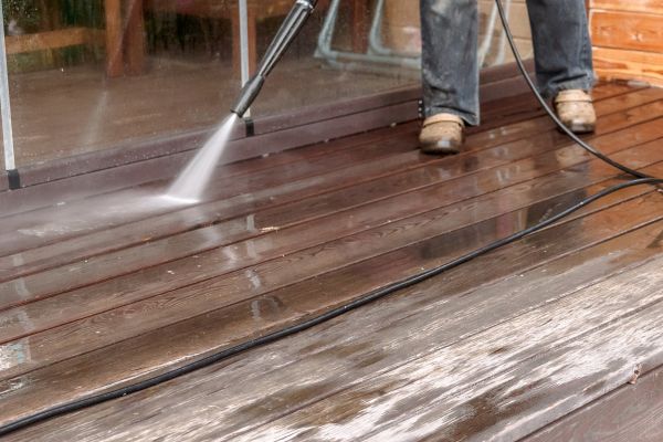 Pool Deck Power Washing in Burlington