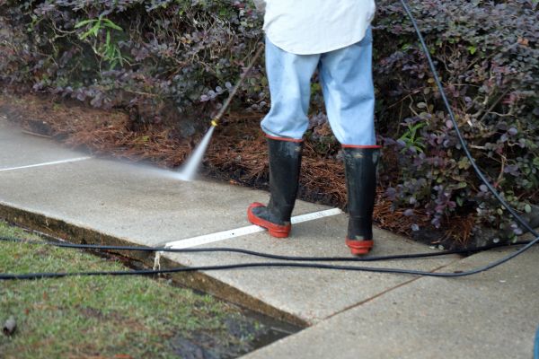 Sidewalk Washing in Burlington