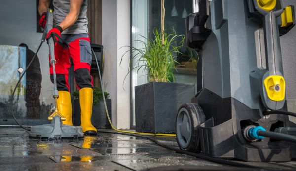 Cost of Commercial Pressure Cleaning in Burlington