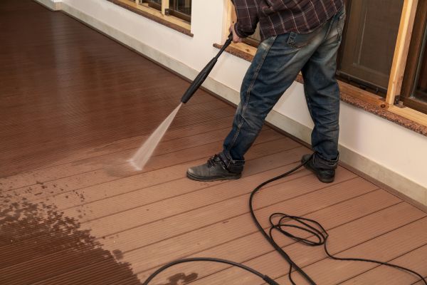Veranda Cleaning in Burlington