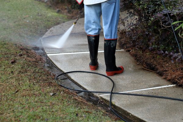 Sidewalk Pressure Cleaning in Burlington