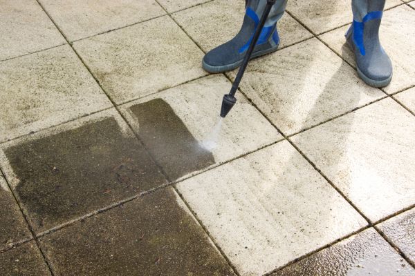 Outdoor Concrete Cleaning in Burlington
